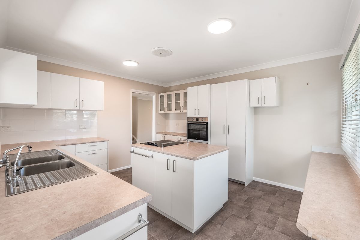 16 Eden Place, Girards Hill
