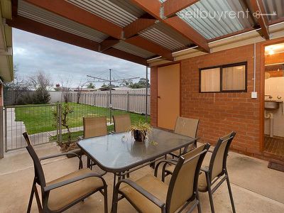 2 / 1 CELTIC COURT, Wodonga