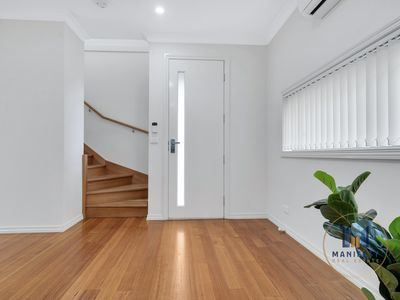 2 / 14 Millers Road, Seaholme