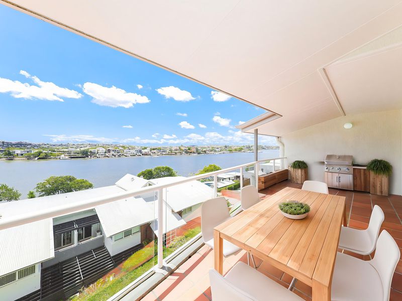 135 Macquarie Street, Teneriffe