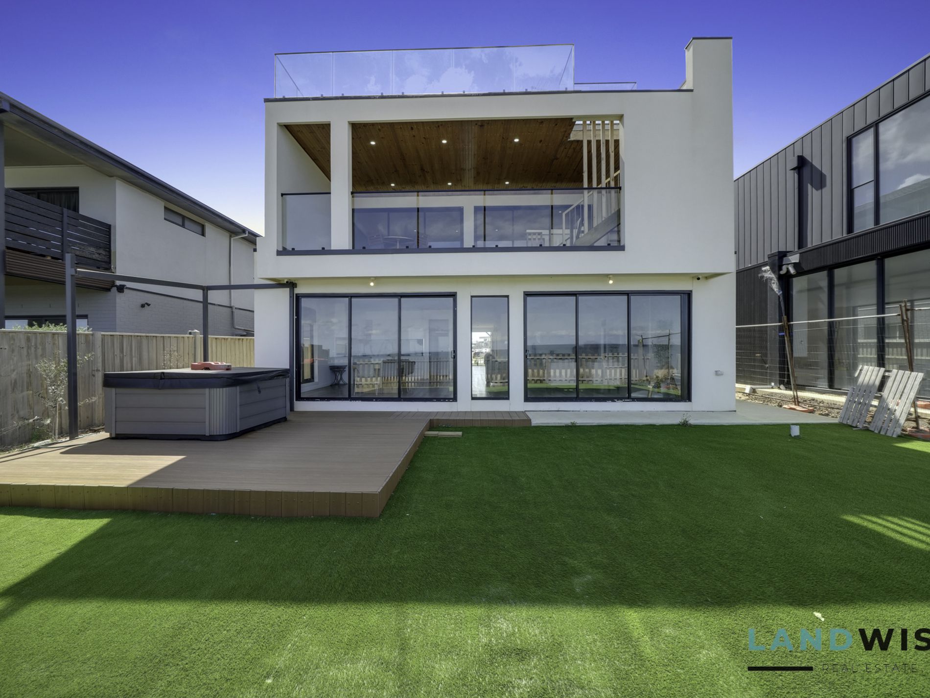 52 Starboard Way, Werribee South