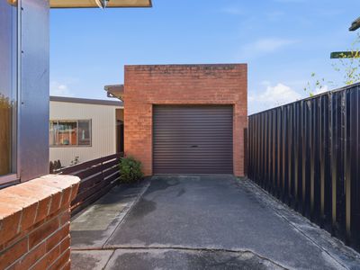 33 South Street, George Town