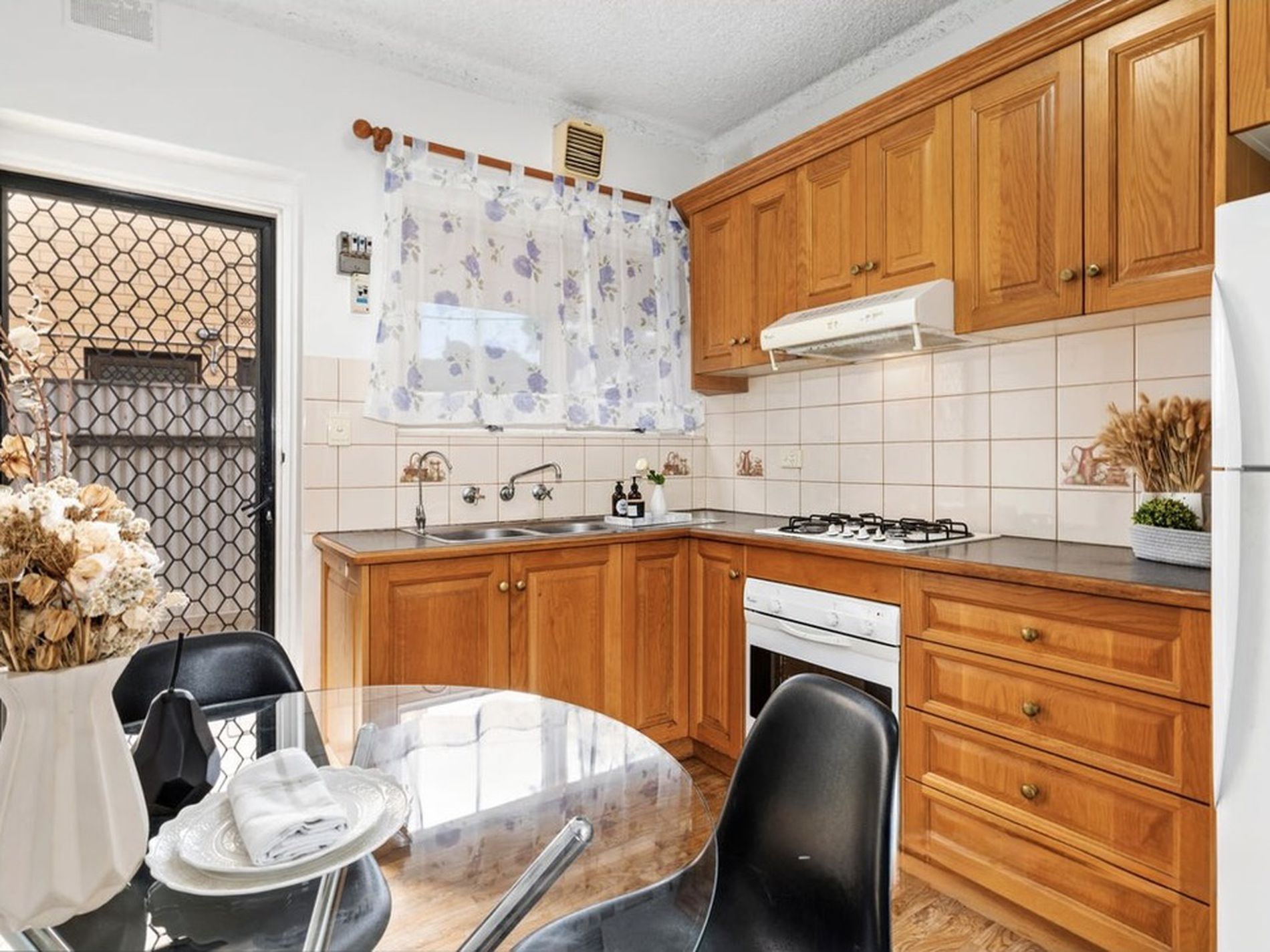 1 / 4 Hardy Street, Croydon Park