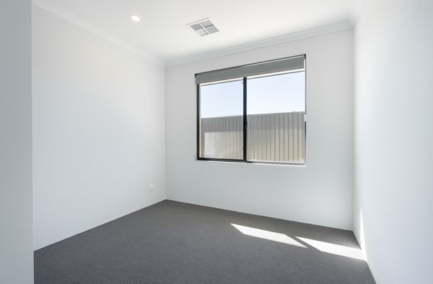 16 Tarot Grove, Baldivis