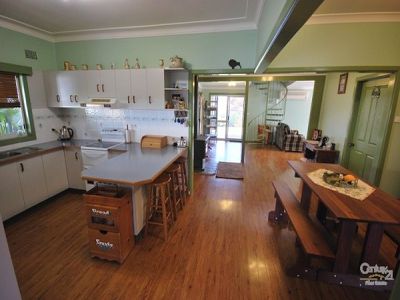37 Caroline Street, Dubbo