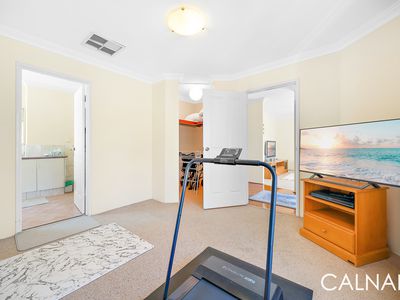 2A  Leeton Close , Halls Head