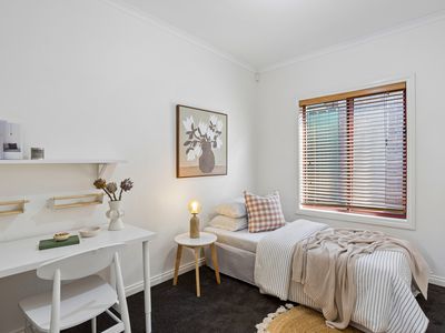 12 Law Court, Greenwith