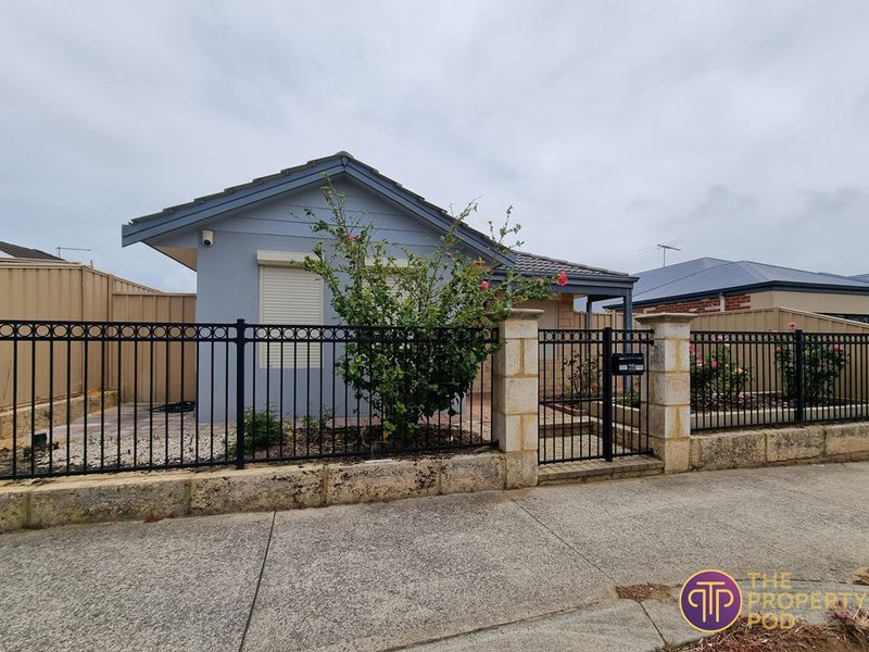 35 Moston Crescent, Bertram