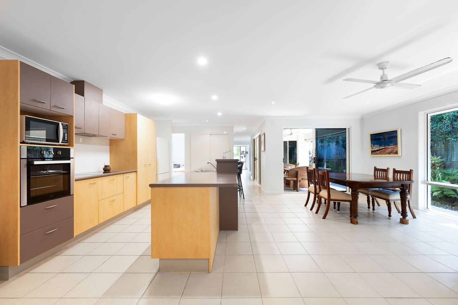 Photo 1 of 17, 6 Glenoak Avenue, Peregian Springs