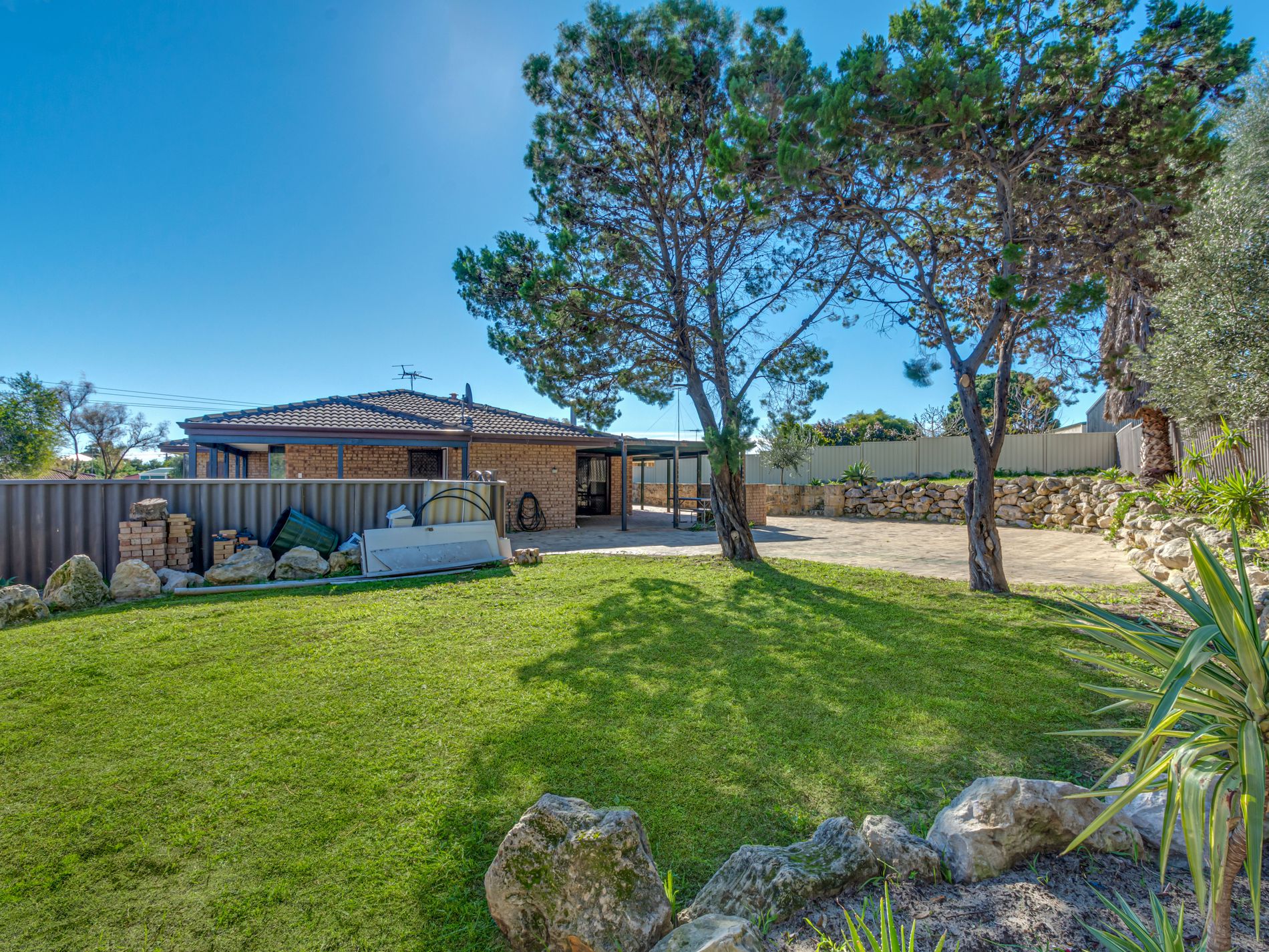 1 Newquay Close, Yanchep