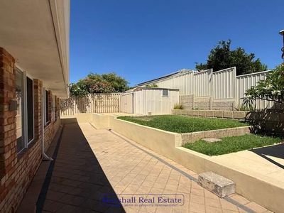 14 Falkland Way, Kinross