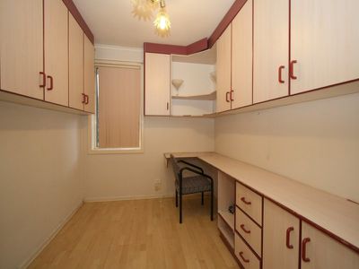 90 South Liverpool Road, Heckenberg