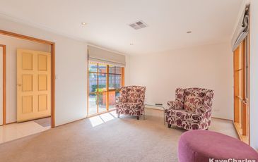 8 Hillman Court, Berwick