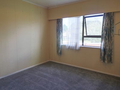 51 Clayton Ave, Otara