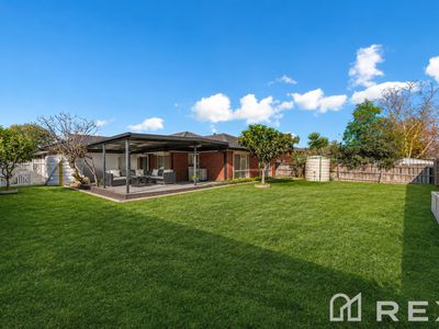 60 Hamilton Drive, Cranbourne North