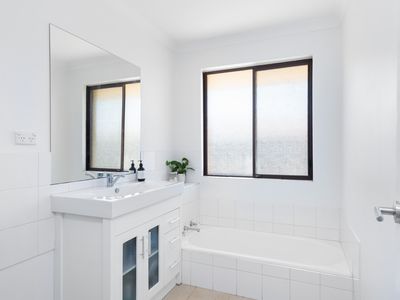 3 Carroll Place, Hannans