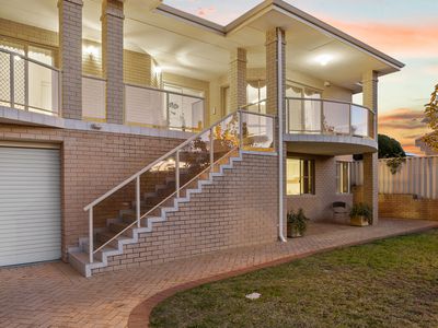 8 Rossiter Way, Winthrop