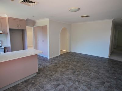36 Jack William Drive, Dubbo
