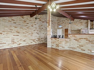 15 Kirwan Way, Winthrop