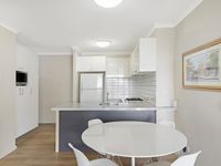 A3 / 100 Bowen Terrace, New Farm