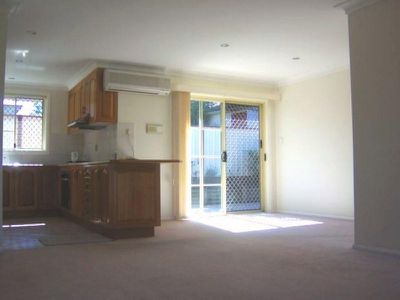 2 / 39 Dempster Street, West Wollongong