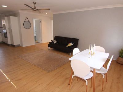 8 / 9 Baird Street, Tuncurry
