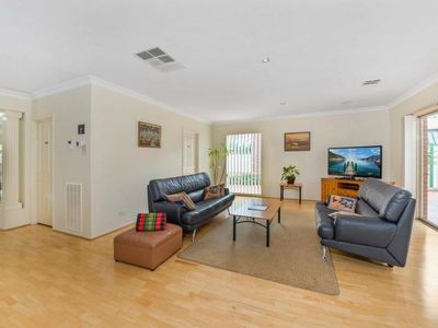 12 Kiama Place, Cairnlea