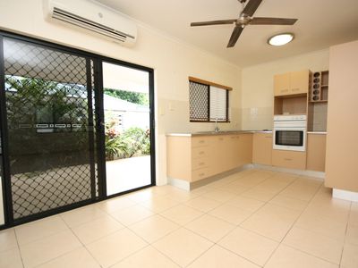 1 / 11 Olive Street, Manoora