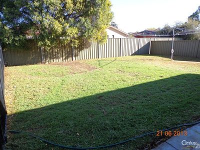 22 John Glenn Place, Dubbo