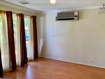 10 Warringa Crescent, Hoppers Crossing