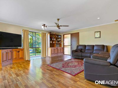 6 Greenway Drive, Pialba