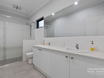 12B Berkeley Avenue, Nollamara
