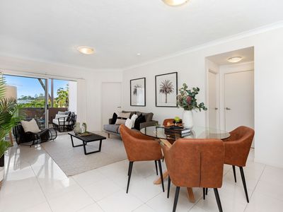 12 / 159 Clarence Road, Indooroopilly