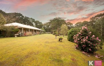 1 Thomson Road, Beaconsfield Upper