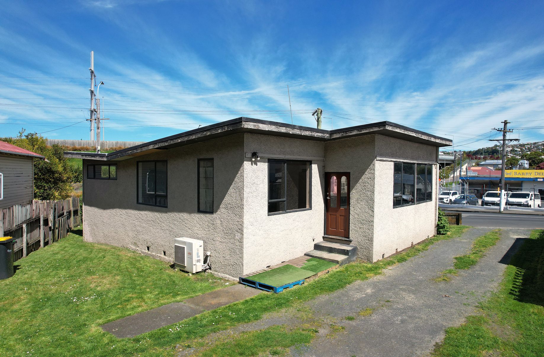 96 South Road, The Glen