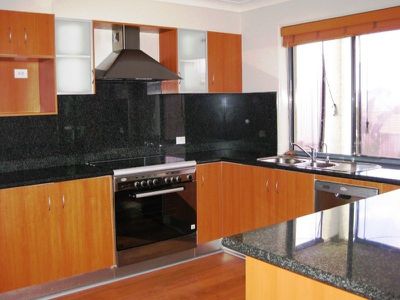 17 Dampier Crescent, Shell Cove