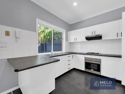 8 / 275-279 Ballarat Road, Footscray