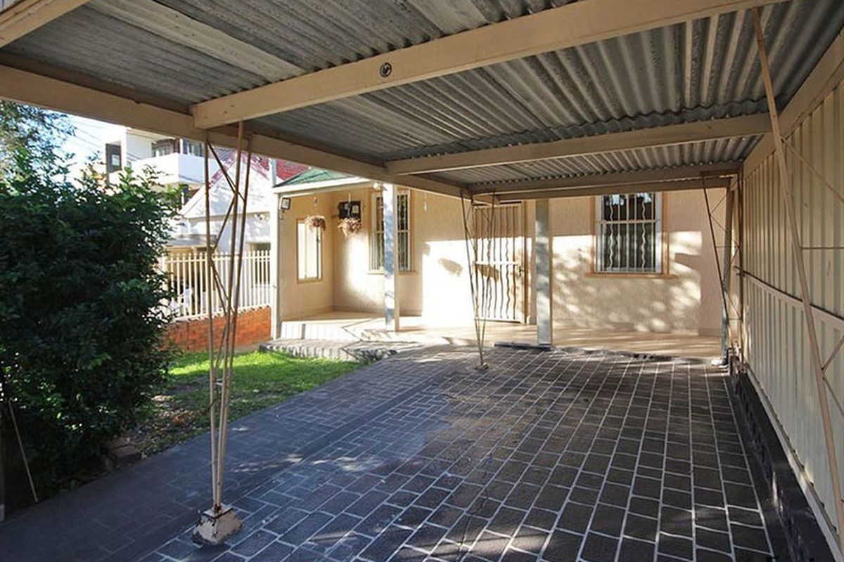 34 Kent Street, Belmore