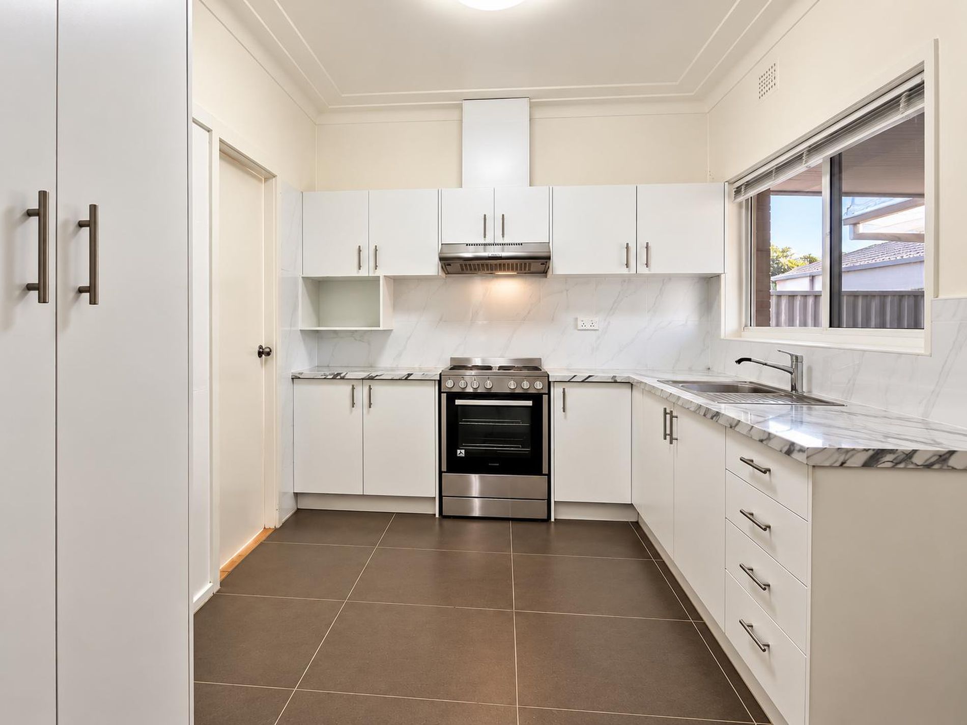 32 Broughton Street, Old Guildford