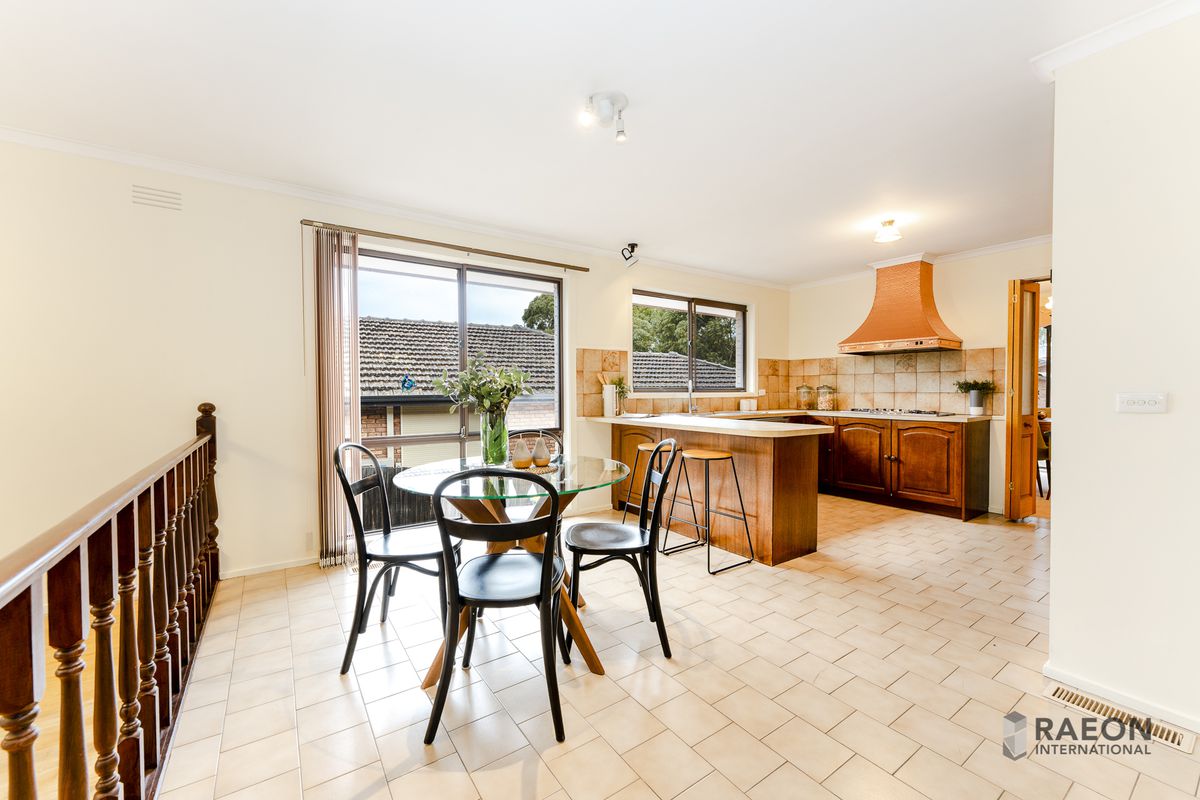 8 Edmund Rice Parade, Watsonia North