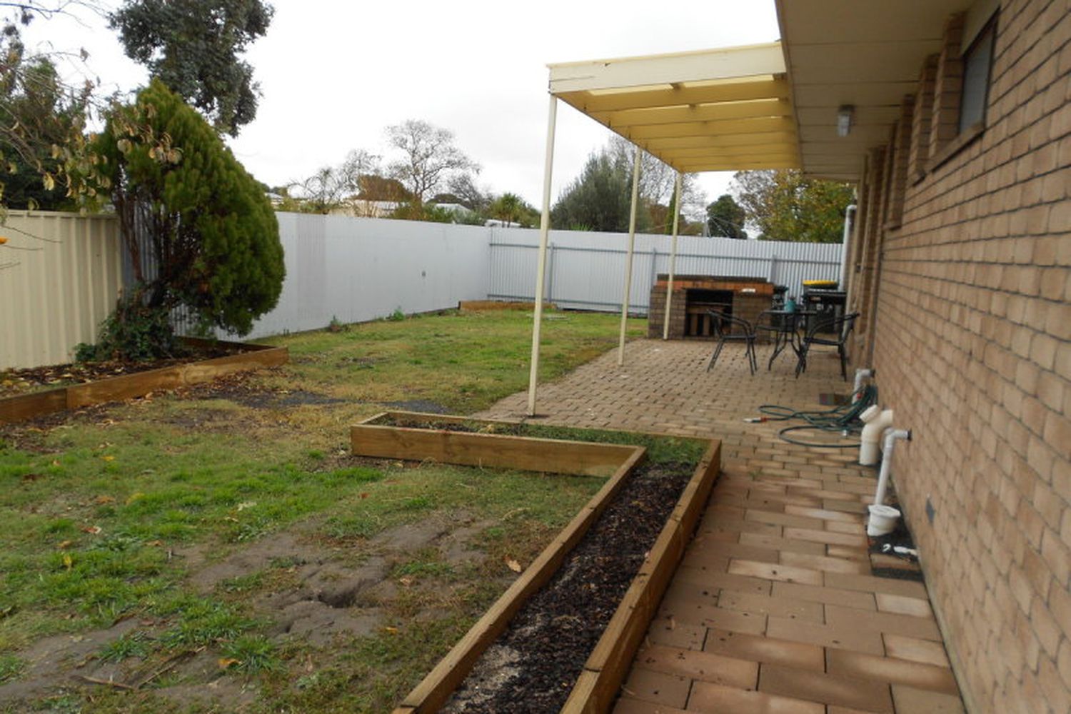 4 / 8 High Street, Horsham