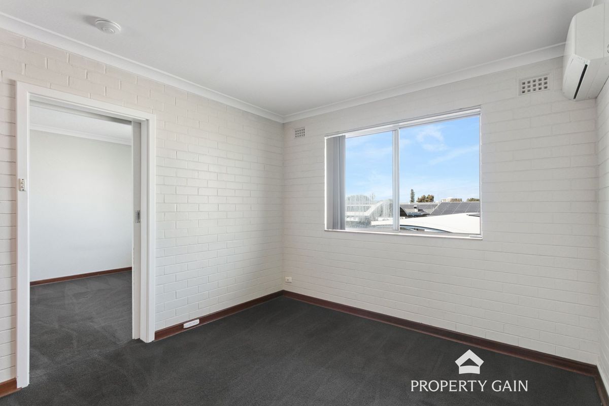 10 / 82 Broadway, Crawley