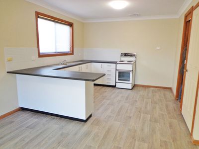 1&2 / 80 Baird Drive, Dubbo