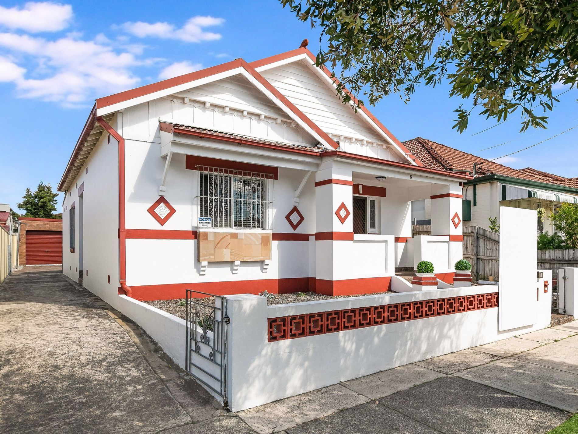 8 Wellington Street, Rosebery