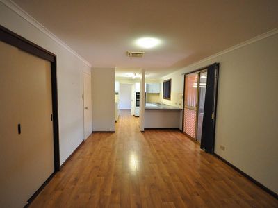 9 Kurrawan Way, Newman