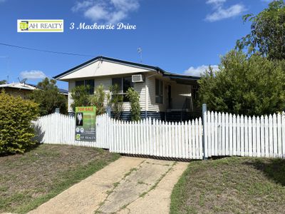 3 Mackenzie Drive, Moranbah