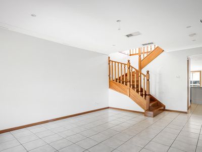 6 Palace Court, Cecil Hills