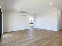 25 Prahan Crescent, Parkinson