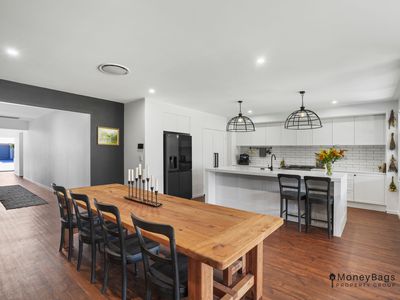 12 Hallstatt Avenue, Jimboomba