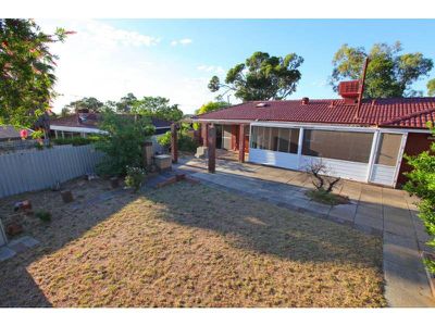 2 Lensham Place, Armadale
